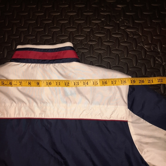 Levis wind breaker / light weight Jacket - Picture 9 of 10